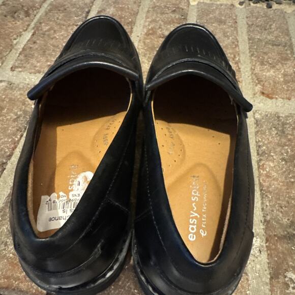 Easy Spirit Jett Fringe Leather Penny Loafer in Black Size 7.5W - Picture 15 of 16